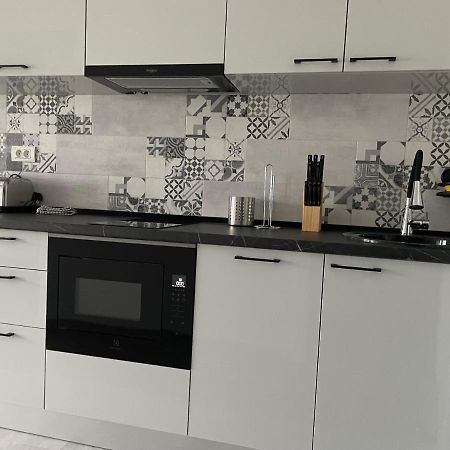 Beautiful Penthouse Lakeview W18 Bucarest Esterno foto